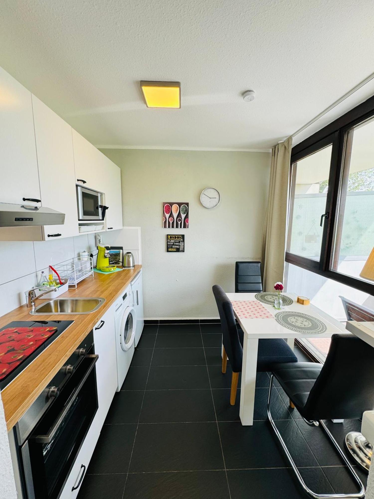 Messe Apartment Koeln West Zewnętrze zdjęcie